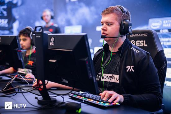 Valorant 竞技等级分布分析与数据解读